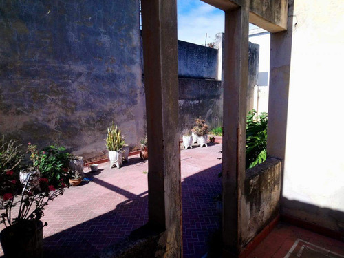 Terreno En Venta De 280mts Sobre Juan Larrea 1586 , Juniors,