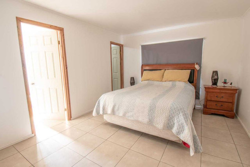 Venta Parcela Con 2 Casas (66317)