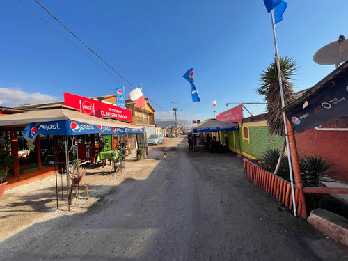 Se Arrienda Restaurant En Caleta Los Verdes Con Casa Habitac