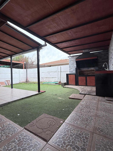 Arriendo Casa 1 Piso 2d/1b/ C/ggcc Estac Cond Alto Machali