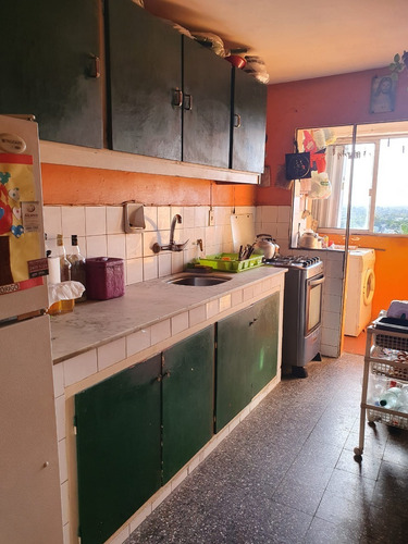 Imagen 5 de 12 de Inmobiliaria Rias Altas Vende Cómodo Apartamento En Piso Alto Con La Mejor Vista Desde El Cerro