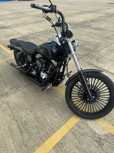 Harley Davidson Dyna 2005