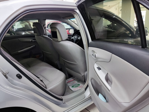 Imagem 12 de 15 de Toyota Corolla 2.0 Xei Aut. Prata 2013 Flex