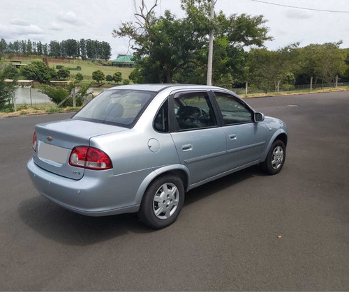 Chevrolet Corsa Classic 1.0 Life Flex Power 4p