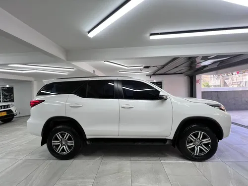 Toyota Fortuner Diesel At 2.8 4*4 2023