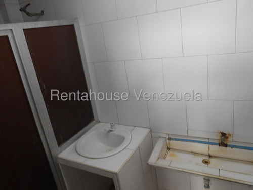 #*25-18248 Estupendo Galpón Semicerrado De 449 Mt2, Zona Centro Oeste, Barquisimeto, Lara. Adelaida Armeya