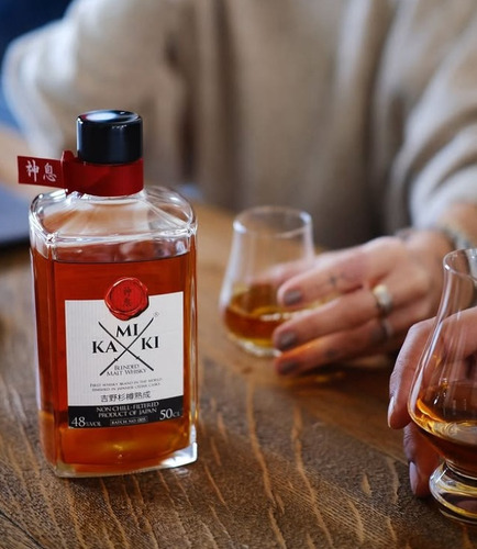 Whisky Kamiki Blended Malt 500ml Japonés Original Cedro