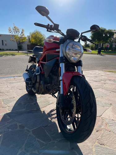 Ducati Monster 797