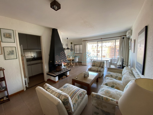 Hermoso Apartamento En La Península Con Vista Al Mar. - Ref: 5937