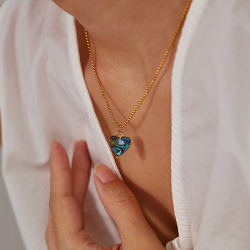 Collar Con Forma De Corazón De Concha De Abul