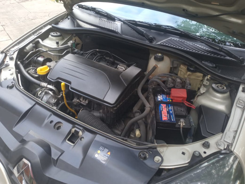 Renault Clio 1.2 Mio Confort Plus Abs Abcp