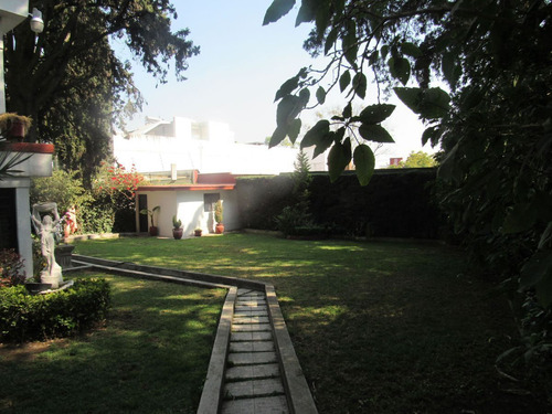 Terreno Con Casa En Venta En Lomas De Chapultepec