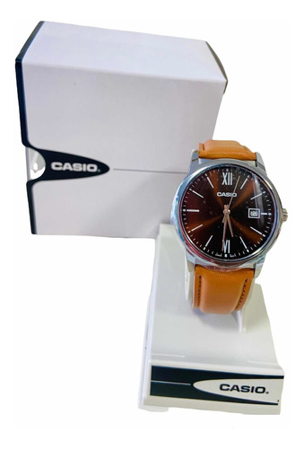 Reloj Casio Hombre Modelo Mtp V002l 5b3u Malla Cuero Marrón