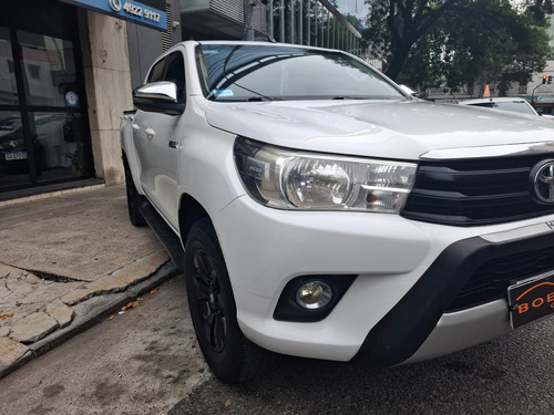 Toyota Hilux Pick-Up 2.8 Cd Sr 177cv 4x4
