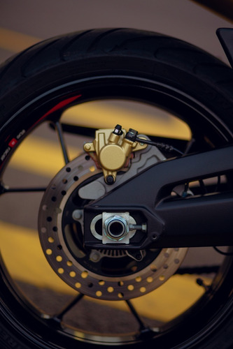 Aprilia Shiver 900