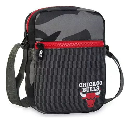 Morral Nba Bandolera Equipos Reforzado Unisex Urbana Correa Color Gris Camuflado Diseño De La Tela Bulls