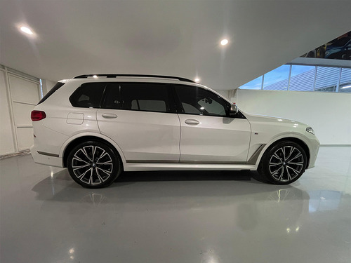 BMW X7 5p M50i V8/4.4/T Aut
