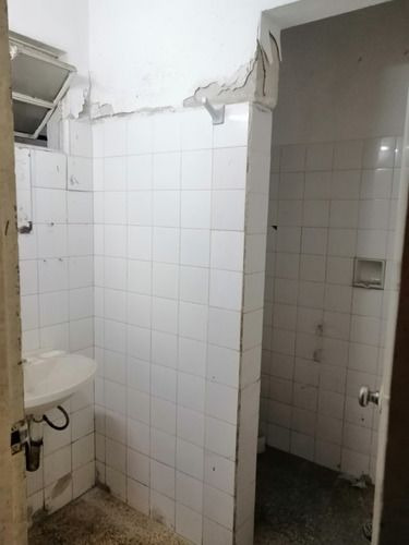 Muy Buen Local En Importante Avenida (ref: Ksk-190)