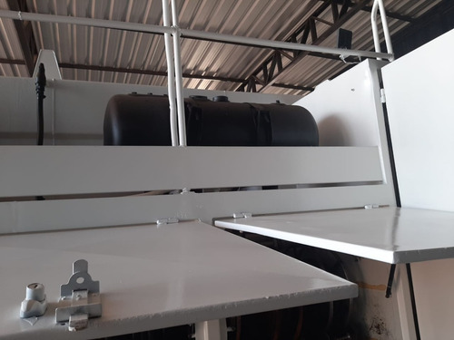 Imagem 15 de 25 de Volkswagen 15-180 2012 4x2 Comboio Urso Completo Operacional