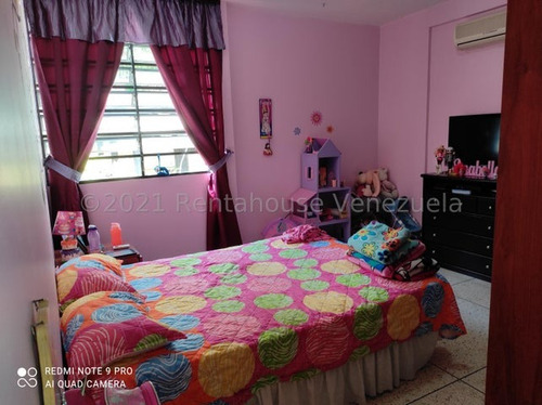 Imagen 10 de 25 de Casa En Venta El Marques 549mts2