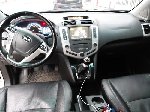 BYD S6 2.4 Glx