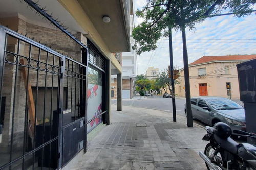 Imagen 3 de 24 de Departamento Venta Abasto 2 Dormitorios Reciclado Bajas Expensas