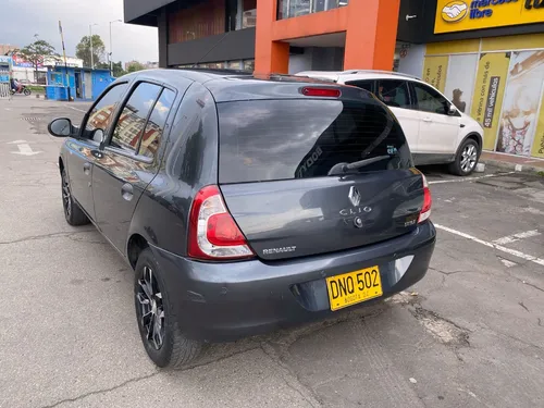 Renault CLIO STYLE 1.2 Night & Day