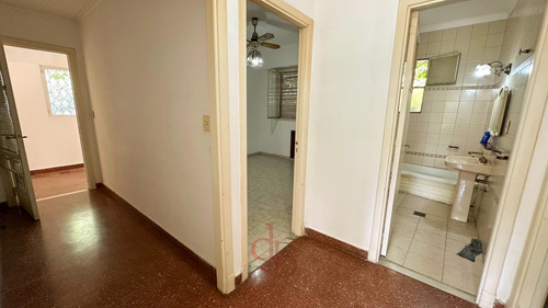 Casa En Alquiler En Inmejorable Zona De Adrogué