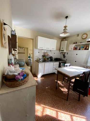 Casa Reciclada De 4 Ambientes