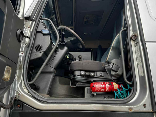 Caminhao Volvo Fh 520
