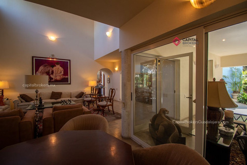 Hermosa Casa De Lujo En Venta En Puerta De Hierro Zona Andares.