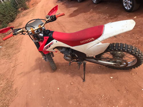 Imagem 2 de 5 de Honda Crf 230