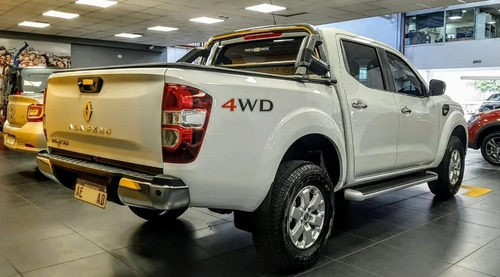 Imagen 20 de 25 de Renault Alaskan 2.3 Bit 16v Intens Mt 4x4 Camioneta Toyot W