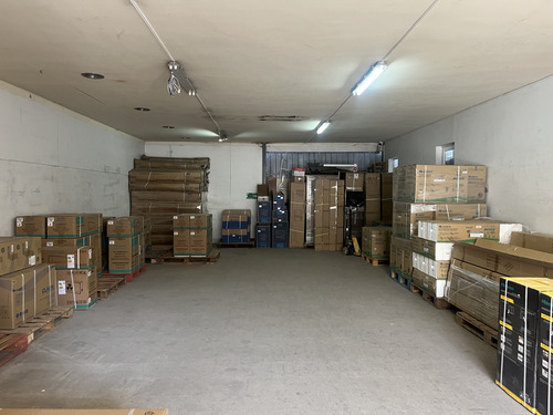 Benta Bodega La Reina 1375 M2 Y 990 Ms Construidos
