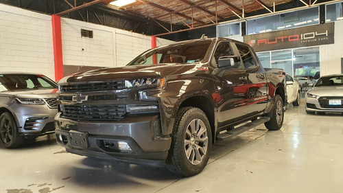 Imagen 1 de 13 de Cheyyenne Rst Z71 4x4 2021