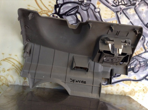 Plastico Inferior De Volante Fusibles Tablero Sentra 00-05