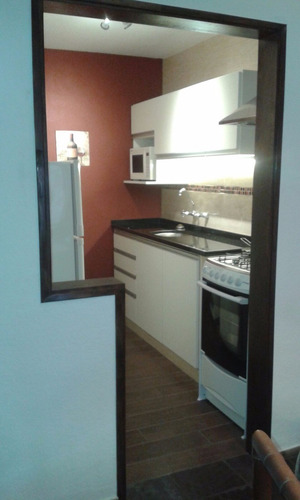 Imagen 4 de 14 de Apartamento En Punta Del Este Frente Al Mar. Pda 15. Mansa