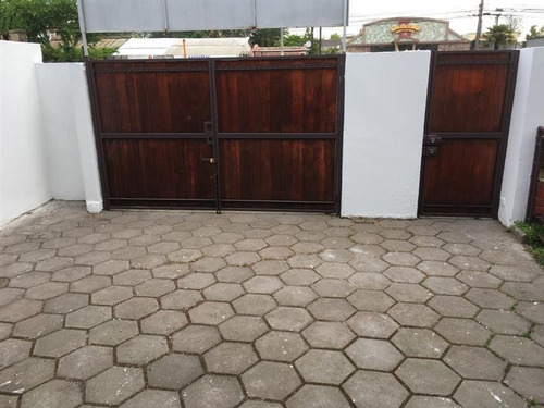 Casa Comercial Tres Piso , 3 Amplias Sala De Espera .