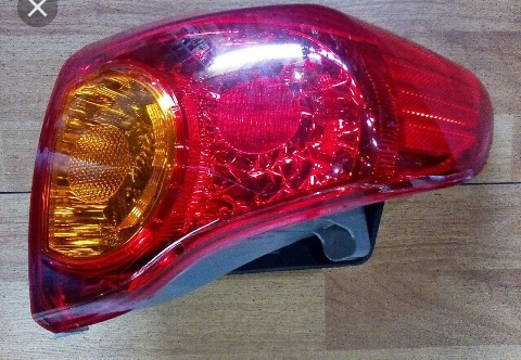 Mica Trasera O Stop Para Toyota Corolla 2009 A 2011