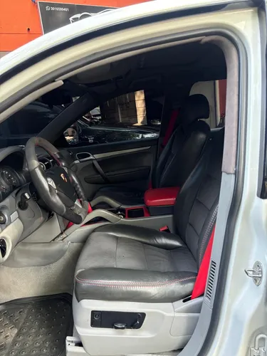 Porsche Cayenne 3.2 V6
