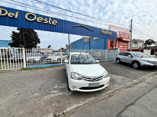 Toyota Etios 1.5 Platinum At