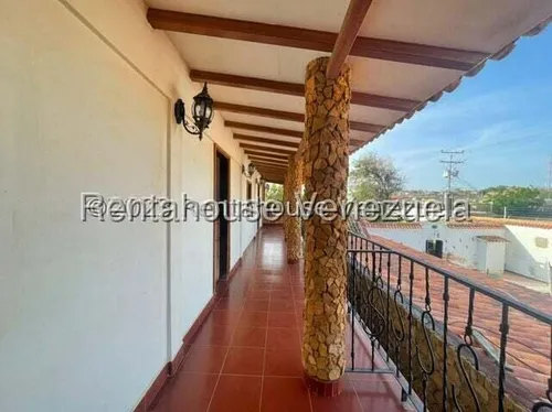 Casa En Venta Los Taques Vgi