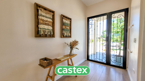 Casa En Venta En El Canton Golf