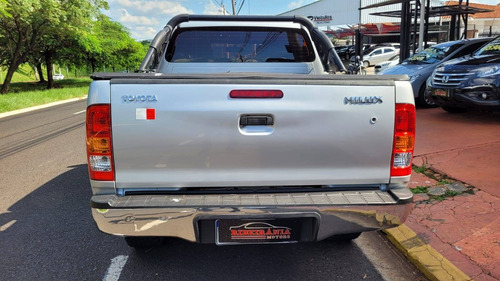 Imagem 7 de 8 de Toyota Hilux 2.7 Sr 4x2 Cd 16v Gasolina 4p Manual