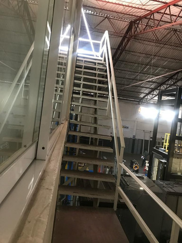 Bodega Industrial Uso De Suelo Hm3/25 Detrás Del Aicm