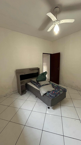 Casa 4 Quartos 2 Banheiros 250m2