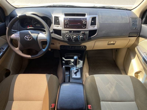 Toyota Hilux Sw4 Sr 4x2 2.7
