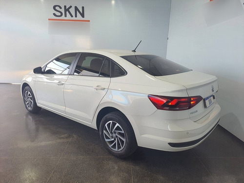 Imagem 4 de 10 de Volkswagen Virtus 1.6 Msi Sense Total Flex Automático