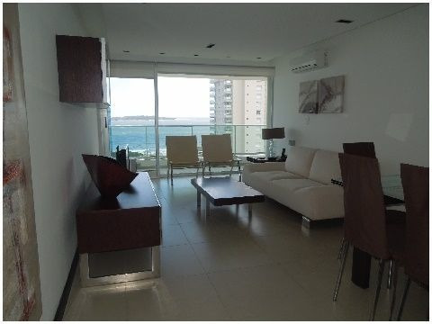 Venta De Apartamento 2 Dormitorios Playa Mansa