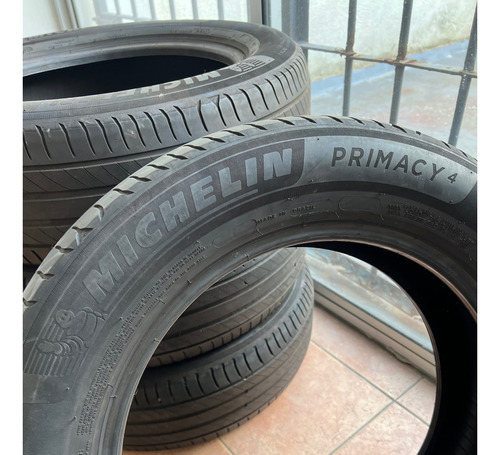 Neumático Michelin Primacy 4 P 215/60r17 96 H